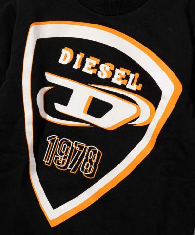 DIESEL(ディーゼル)Kids & Junior ブランドロゴスウェットプルオーバー