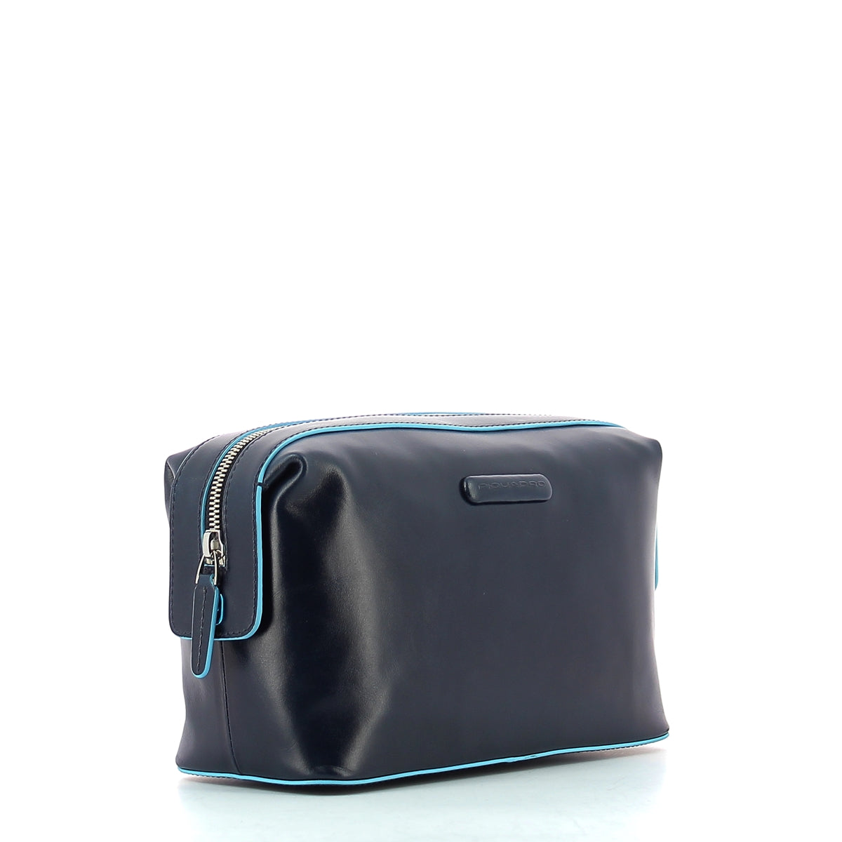 NECESSAIRE -