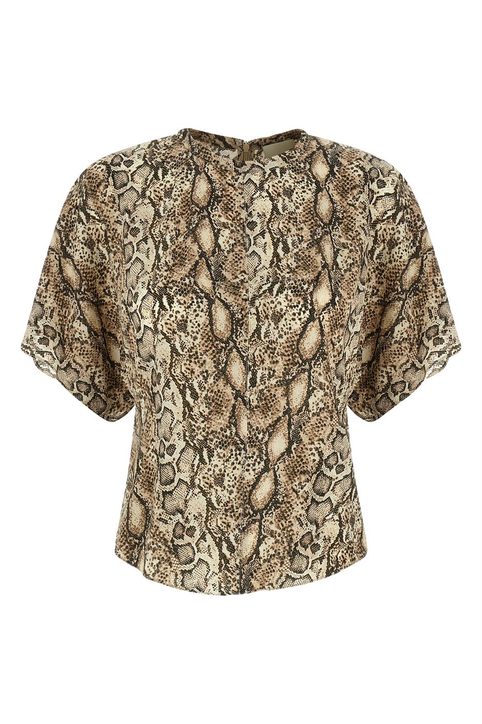 'Karlita' トップ