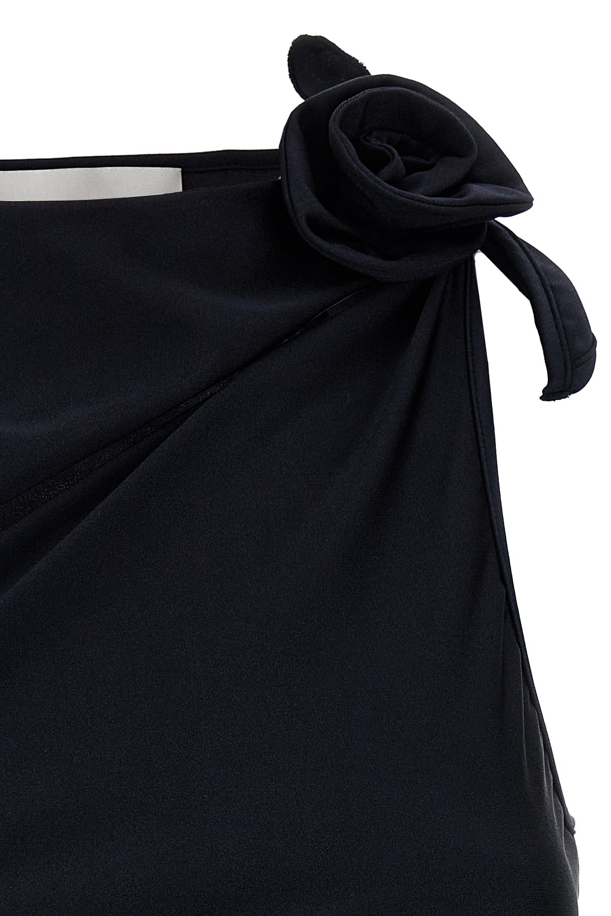 'Asymmetric Flower' トップ