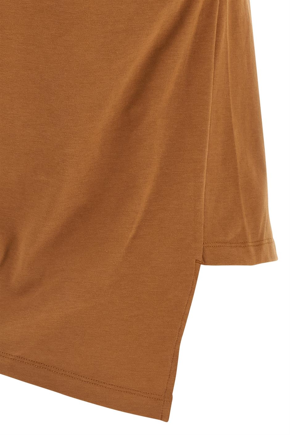 'Sebani' Tシャツ