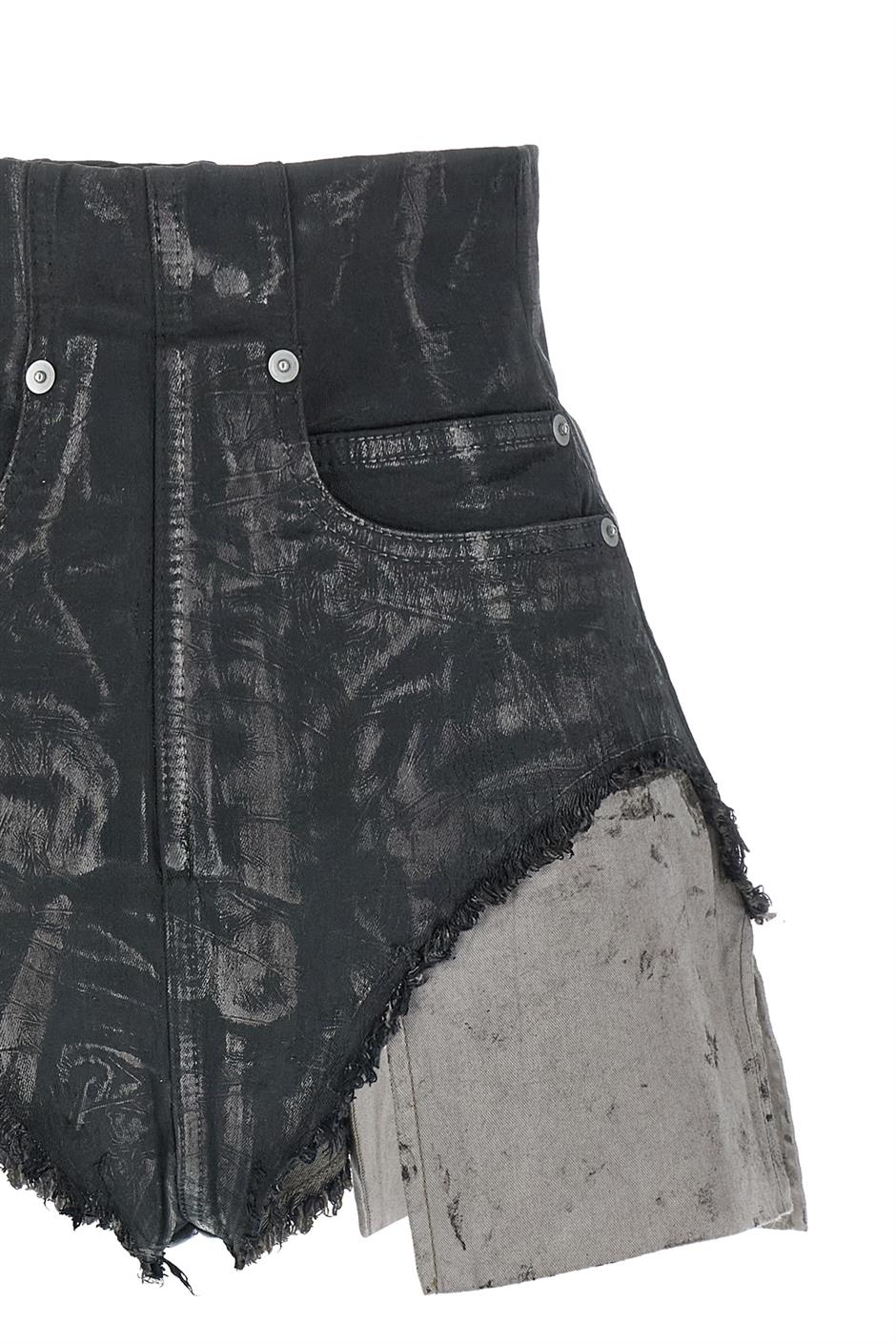 'Dirt Cutoffs' ショーツ