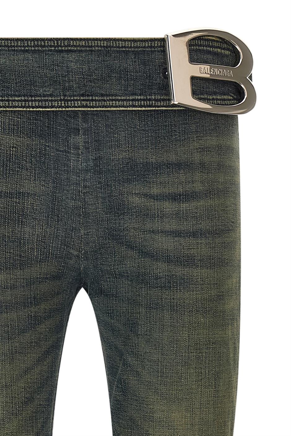 'Bootcut Buckle' ジーンズ