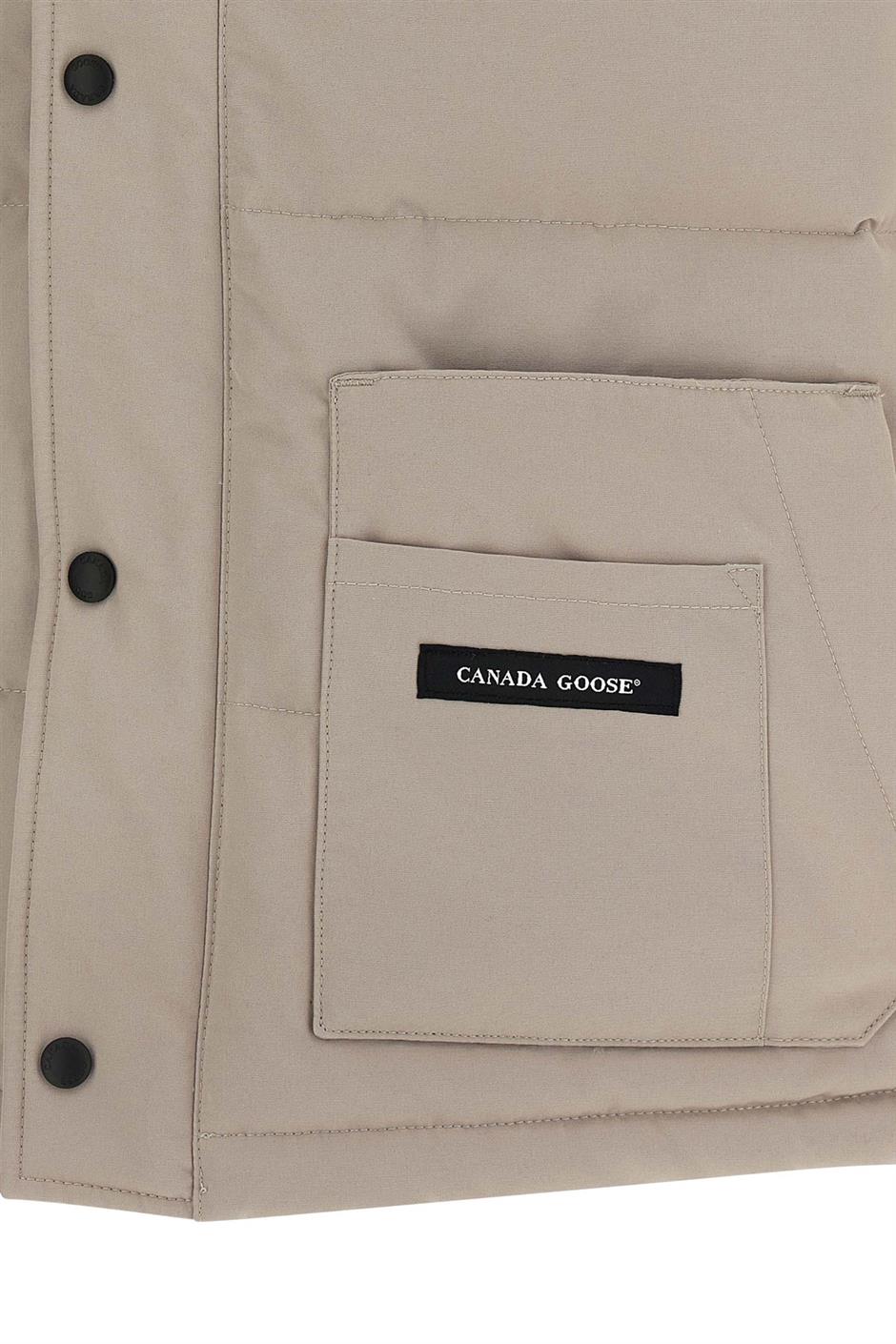 'Freestyle Crew Vest' ベスト