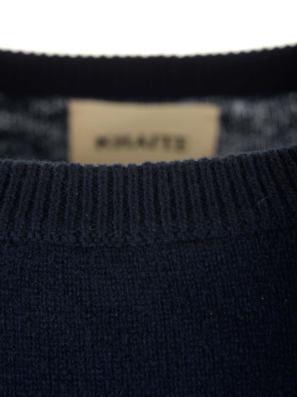 ストレッチ カシミア Tシャツ ウィズ ア ルーズ フィット