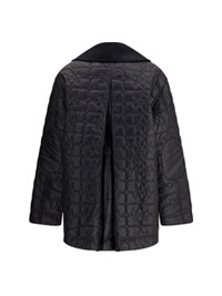 グロッシー フィニッシュ ダウン ジャケット
