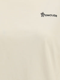 コットン Tシャツ ウィズ エンボス加工 ロゴ