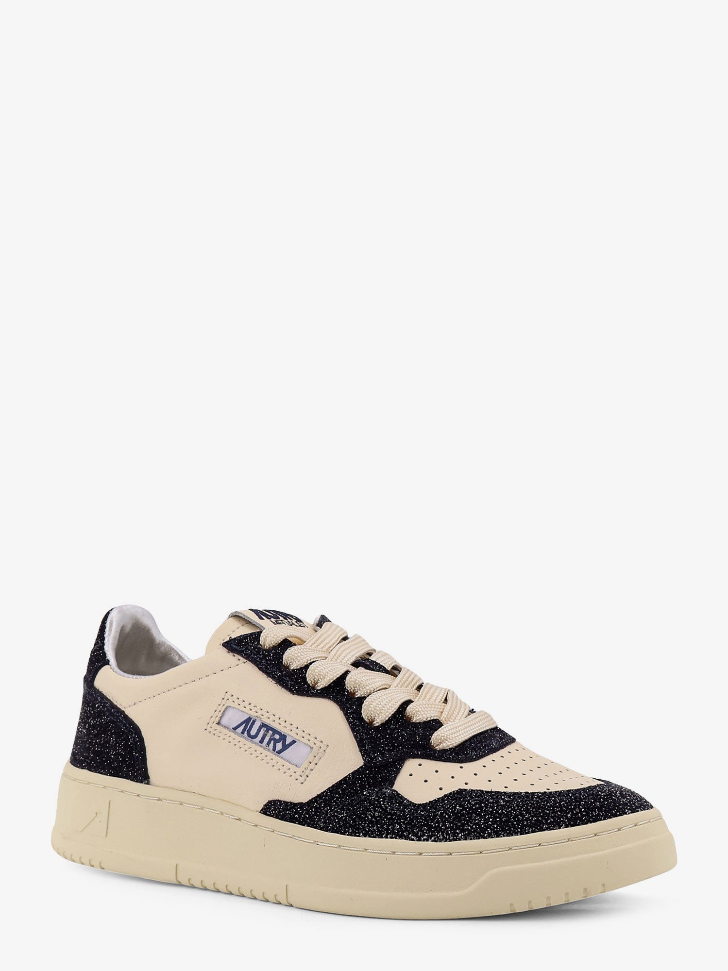 MEDALIST LOW レザー ローカット スニーカー