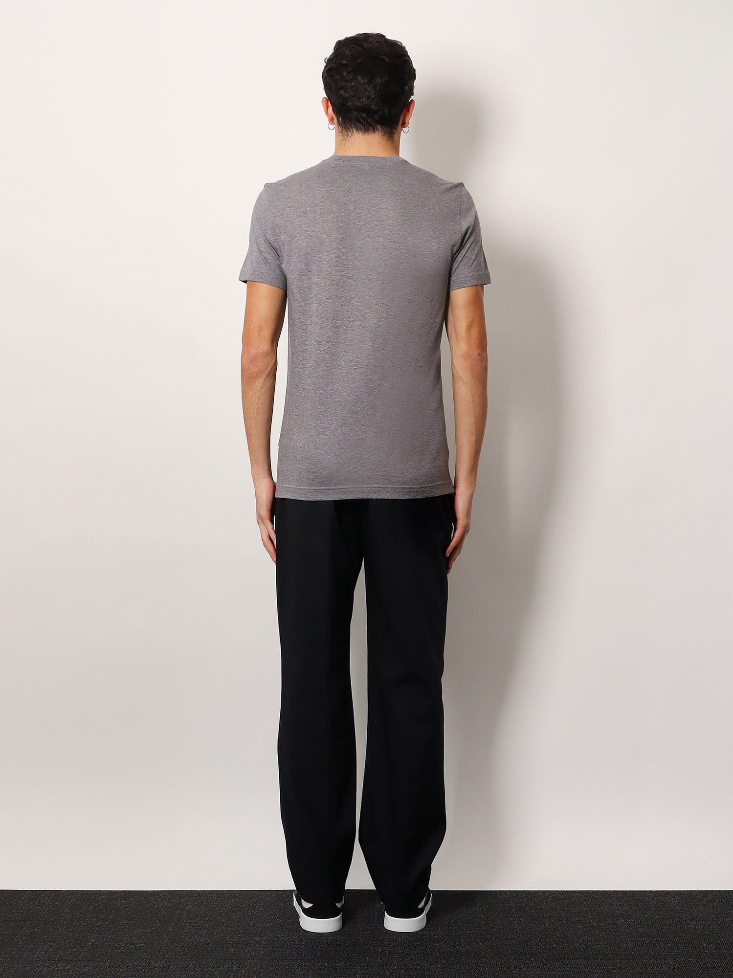 コットン Tシャツ ウィズ メタル ロゴ ディテール