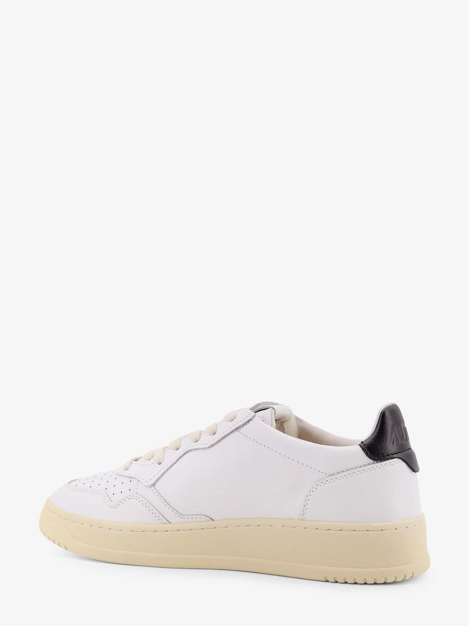 MEDALIST LOW レザー ローカット スニーカー