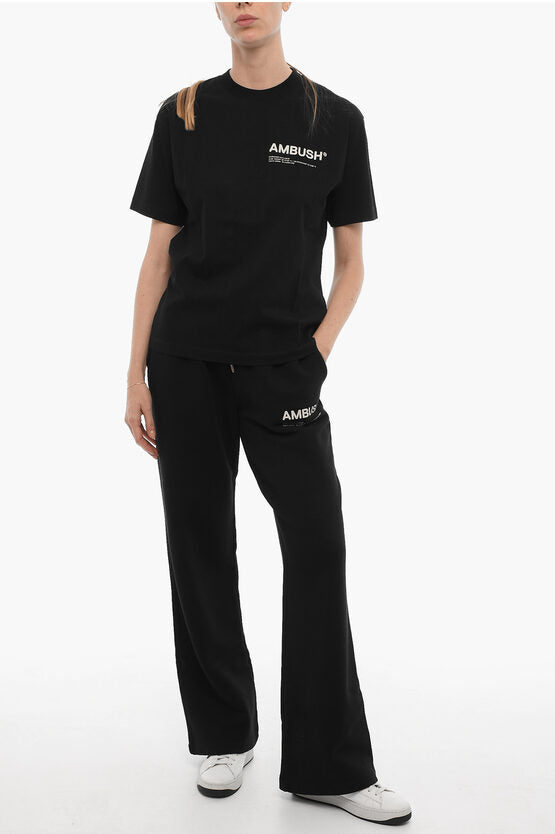 ソリッド カラー クルーネック Tシャツ ウィズ コントラスティング ロゴ