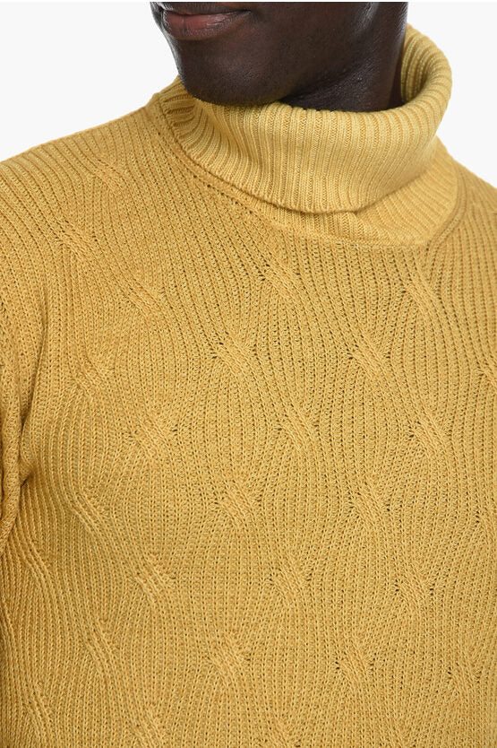 ID タートルネック ヴァージン ウール プルオーバー
