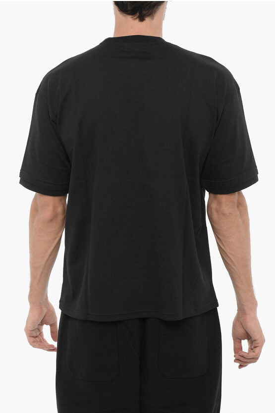 ソリッド カラー クルーネック Tシャツ ウィズ シルバートーン チェーン