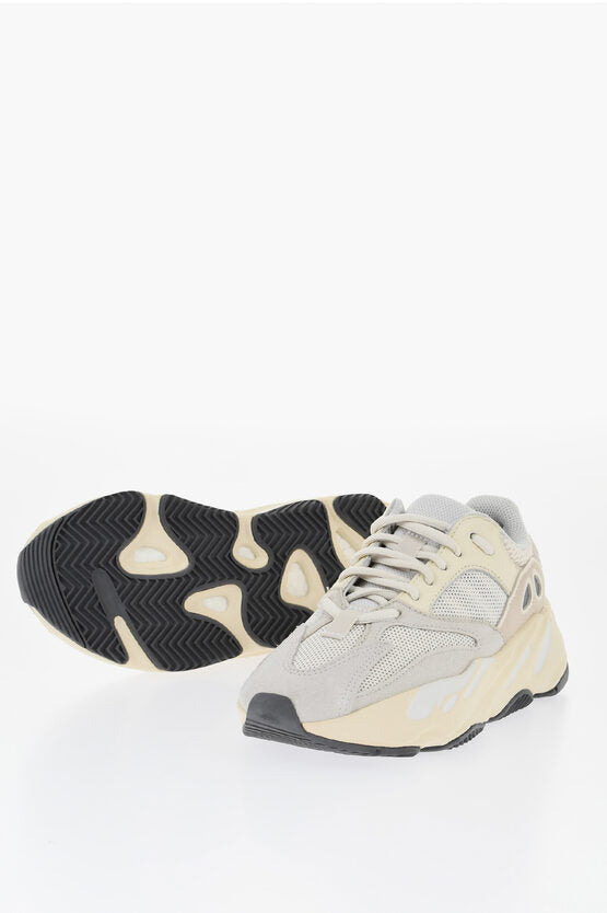 YEEZY イージー スエード アンド ファブリック 700 ローカット スニーカー
