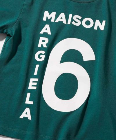 MM6 Maison Margiela(エムエム6 メゾン マルジェラ)Kids & Junior ブランドロゴ半袖Tシャツカットソー
