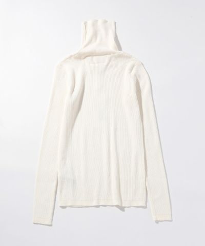 MM6 Maison Margiela(エムエム6 メゾン マルジェラ)Kids & Junior ワンポイント長袖ニット