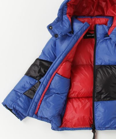 DIESEL(ディーゼル)Baby バックプリントブランドロゴダウンジャケットコート