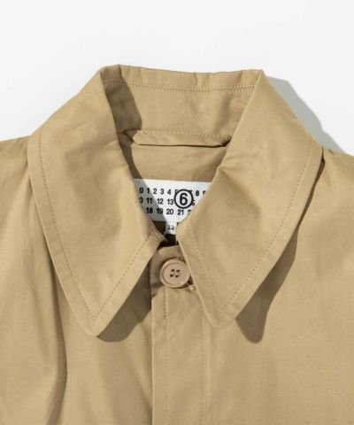 MM6 Maison Margiela(エムエムシックス)Kids & Junior ワンポイントブランドロゴ襟付きポンチョ
