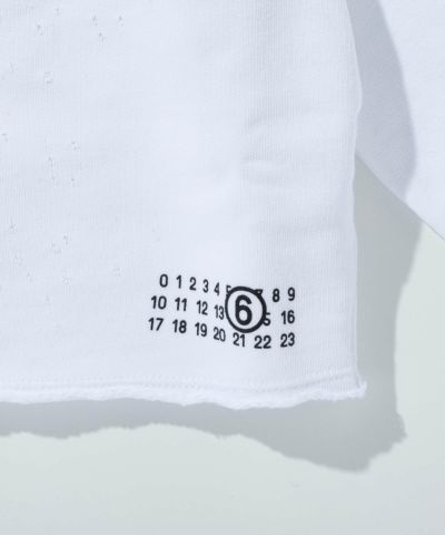MM6 Maison Margiela(エムエムシックス)Kids & Junior ワンポイントブランドロゴ五分丈Tシャツカットソー