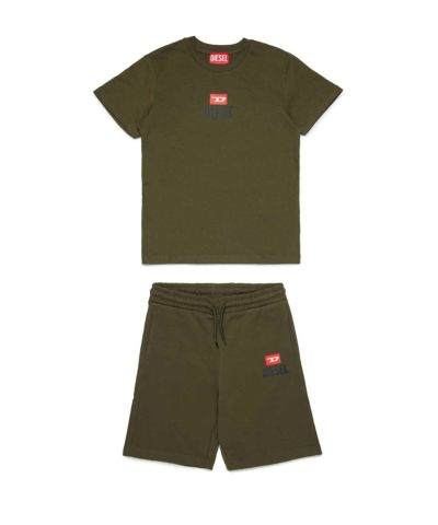 DIESEL(ディーゼル)Kids & Junior ワンポイントブランドロゴ半袖Tシャツショートパンツセットアップ