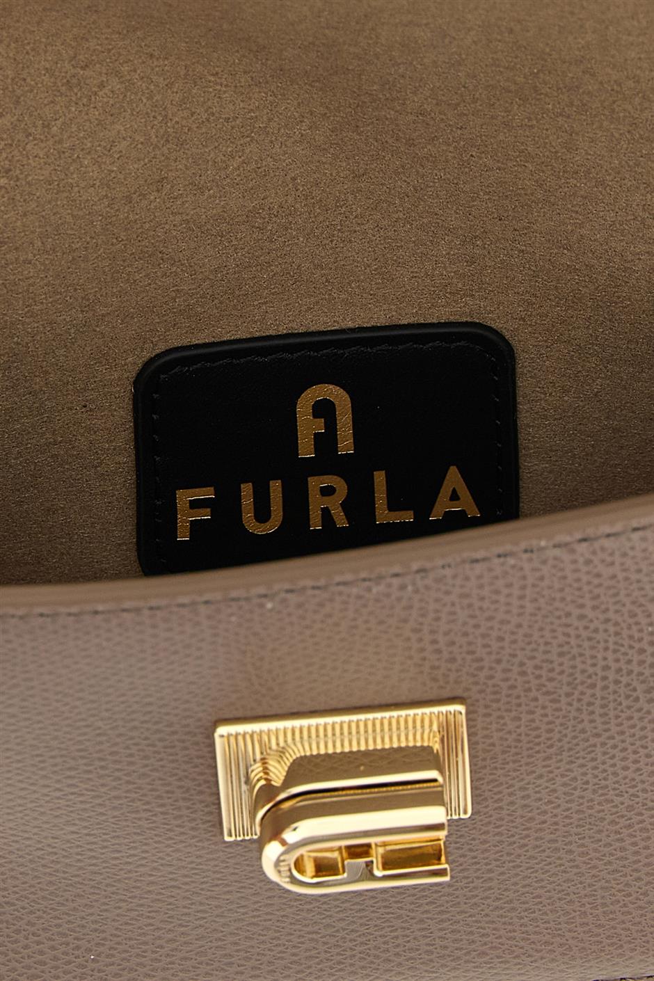 【新品未使用】業者お断り　FURLAロゴウールショール ウール100％ ブロックチェック ビッグマフラー（ストール