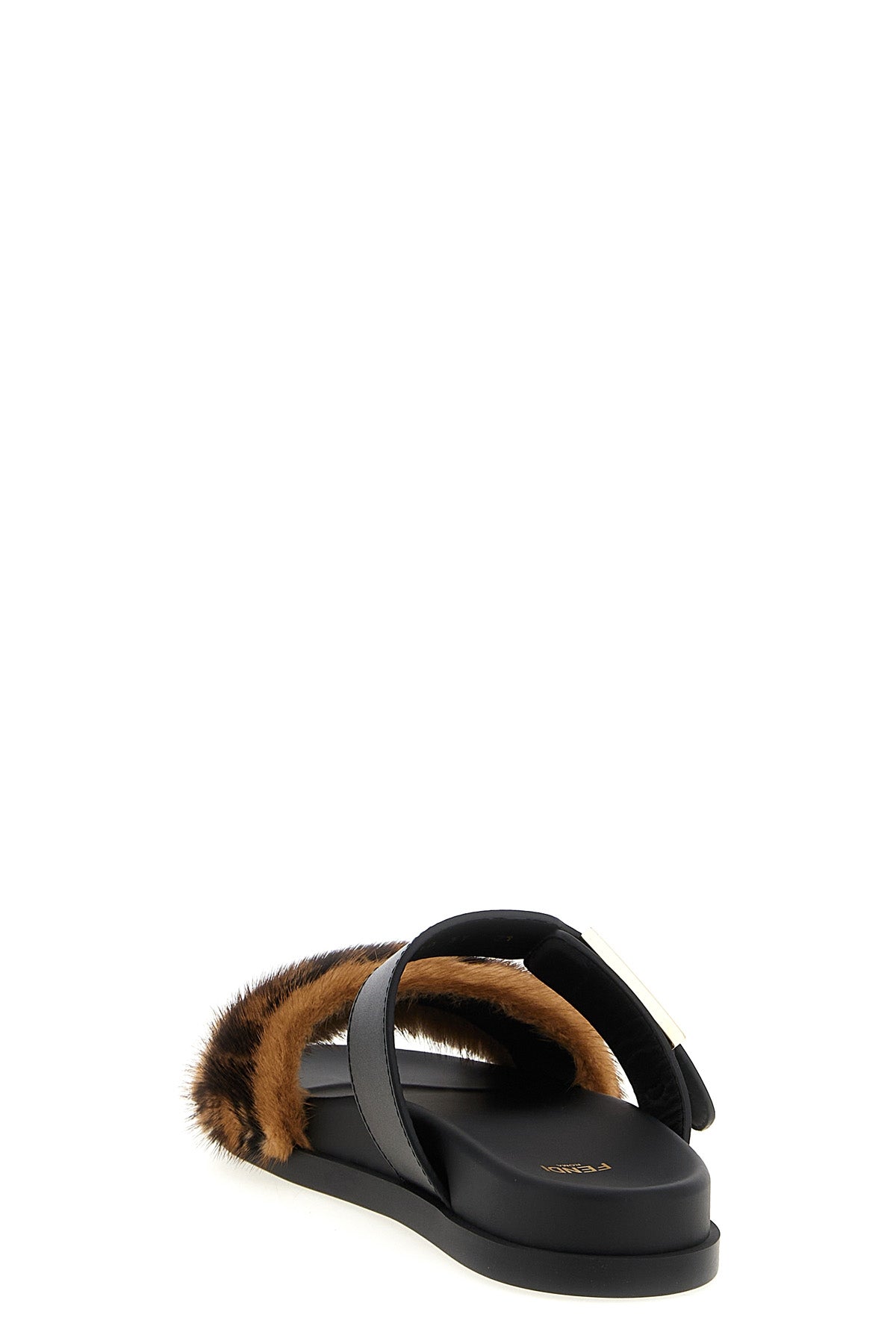 'Fendi Feel' スライド