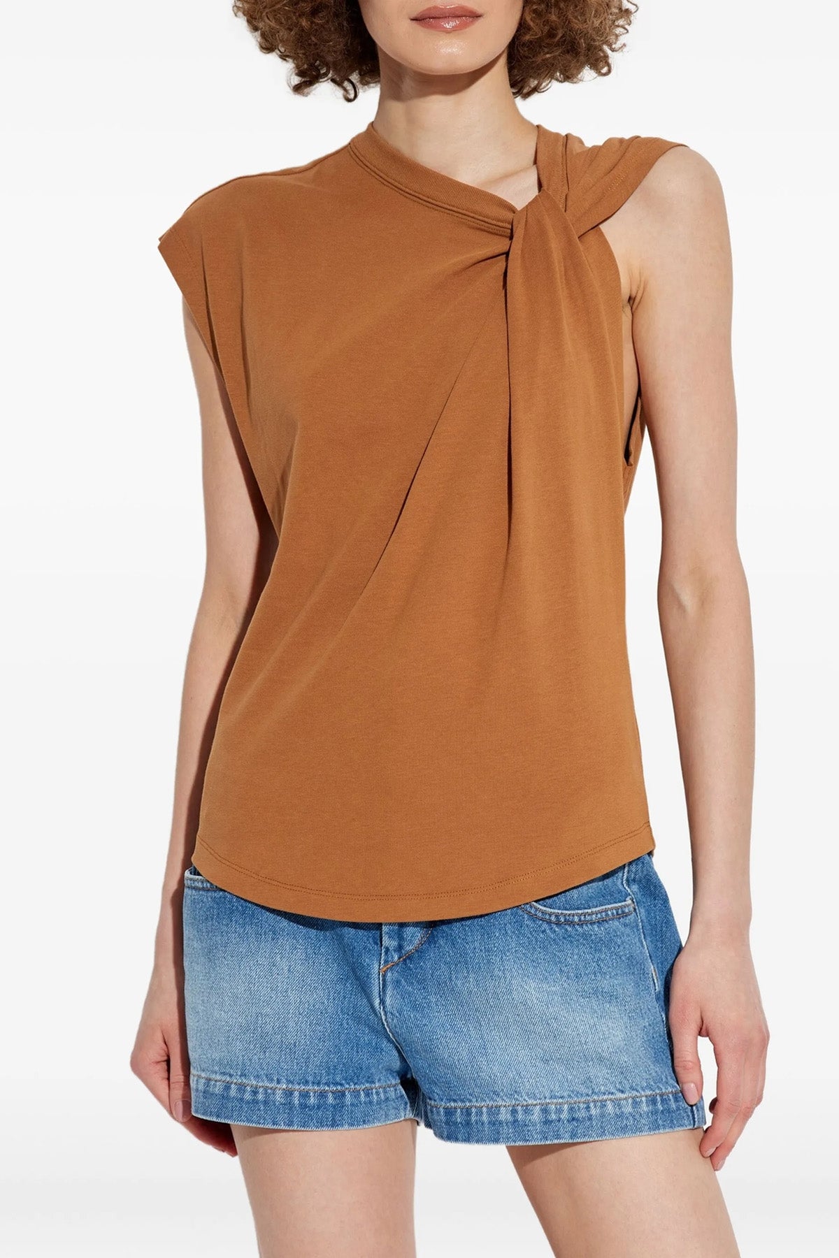 'Nayda' トップ
