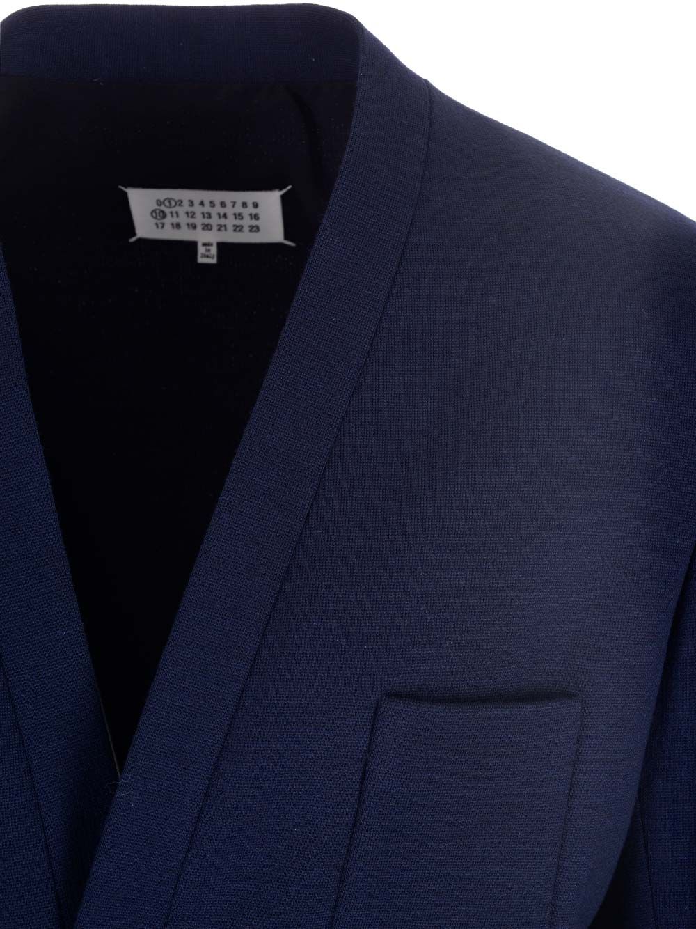 ネイビー ブルー ブレザー イン ウール アンド MILANO STITCH ニット ウィズ ブレスト ポケット