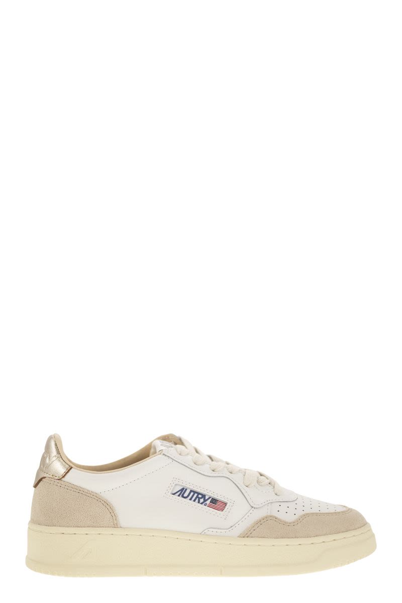 【AUTRY】Medalist レザースニーカー AULWLS75 Autry/オートリー|MEDALIST LOW レザー スニーカー