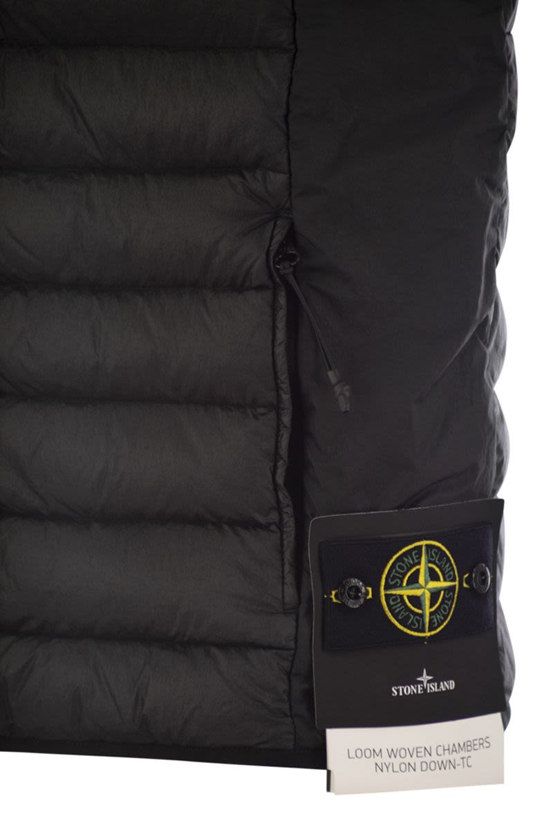 Stone Island/ストーンアイランド｜ダウン ジャケット ウィズ ジップ