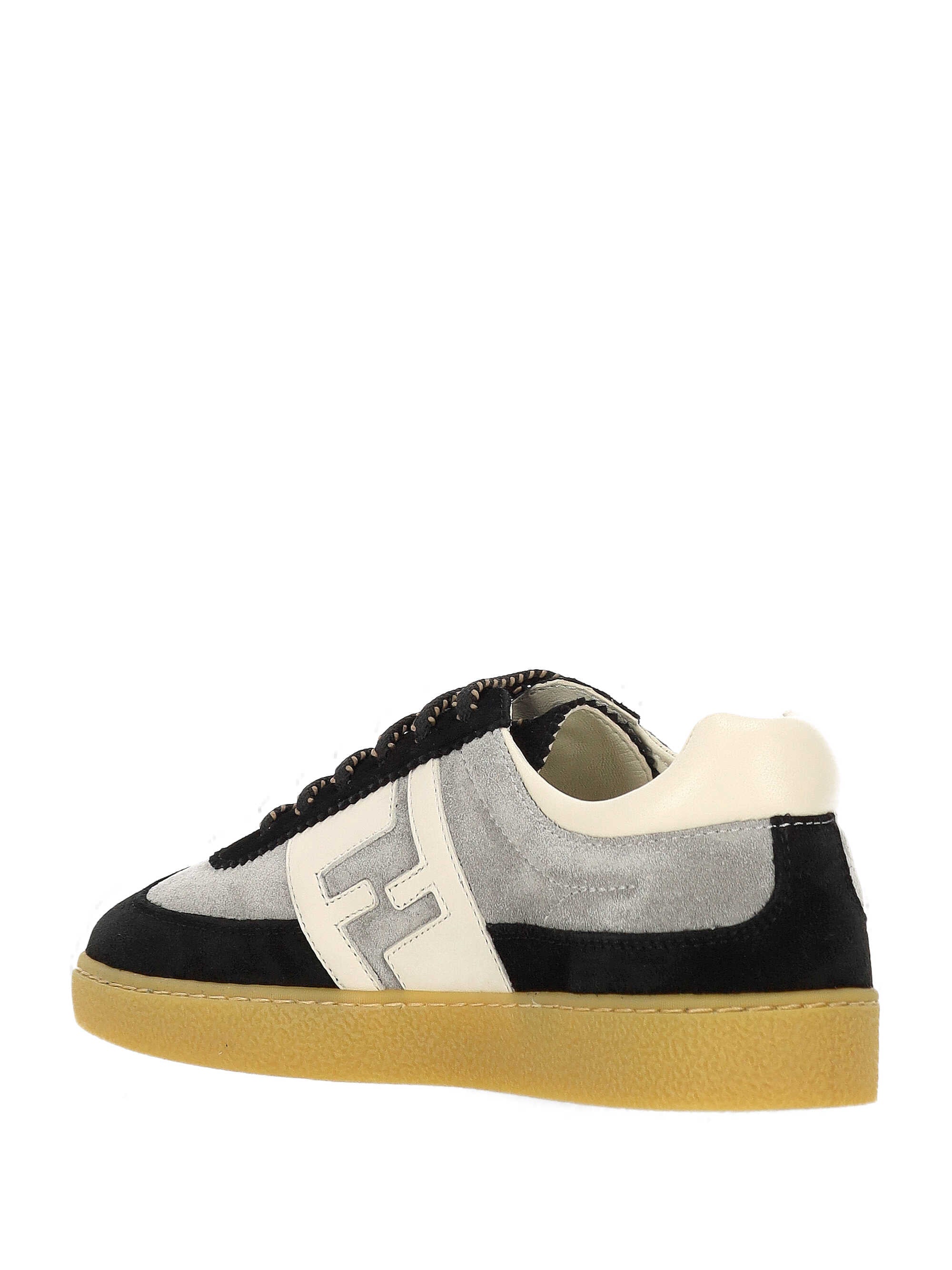 【新品未使用】FENDI kids フードジャケット　6サイズ FENDI Kids Fall/Winter 2022-2023 Collection | Azyaamode