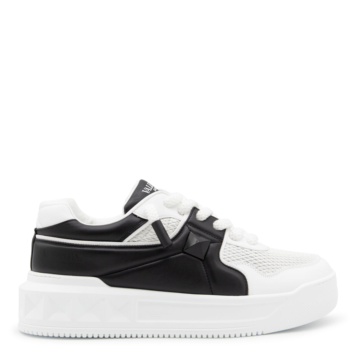 Valentino/ヴァレンティノ｜ホワイト アンド ブラック レザー