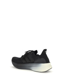 ULTRABOOST ウルトラブースト 5 スニーカー
