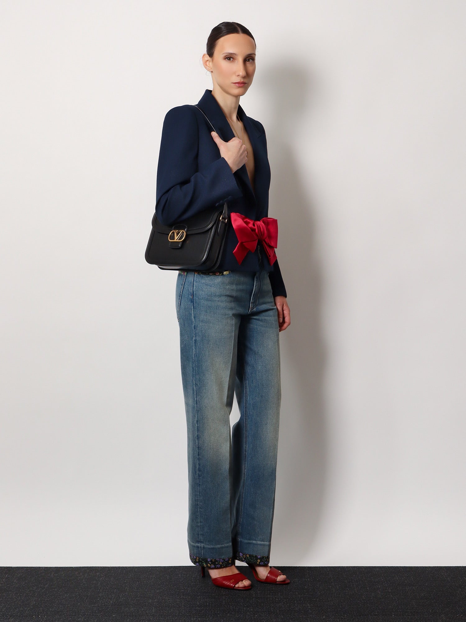 人気定番の Valentino/ヴァレンティノ｜ヴァレンティノ ガラヴァーニ レザー 小物