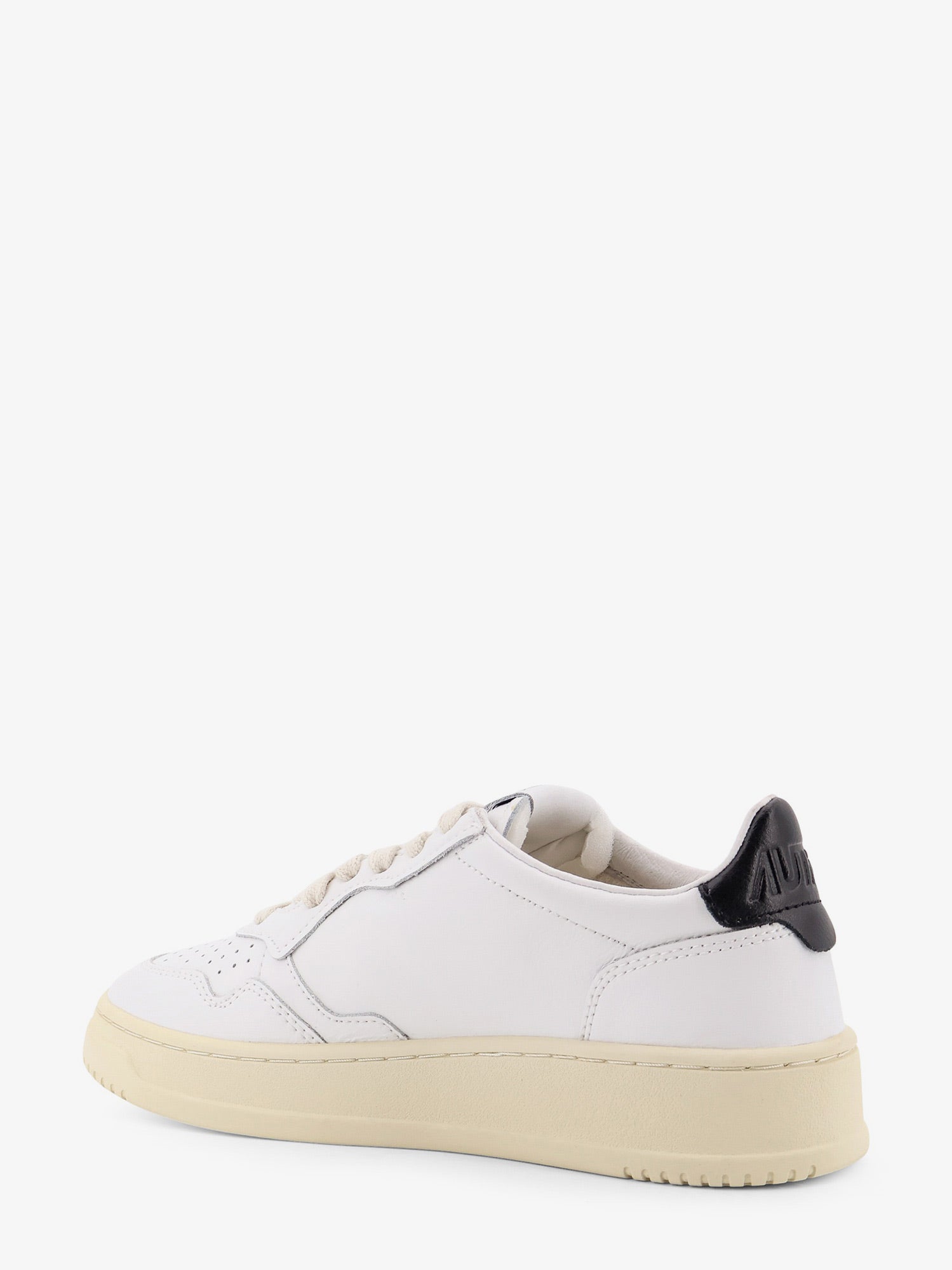 MEDALIST LOW レザー ローカット スニーカー
