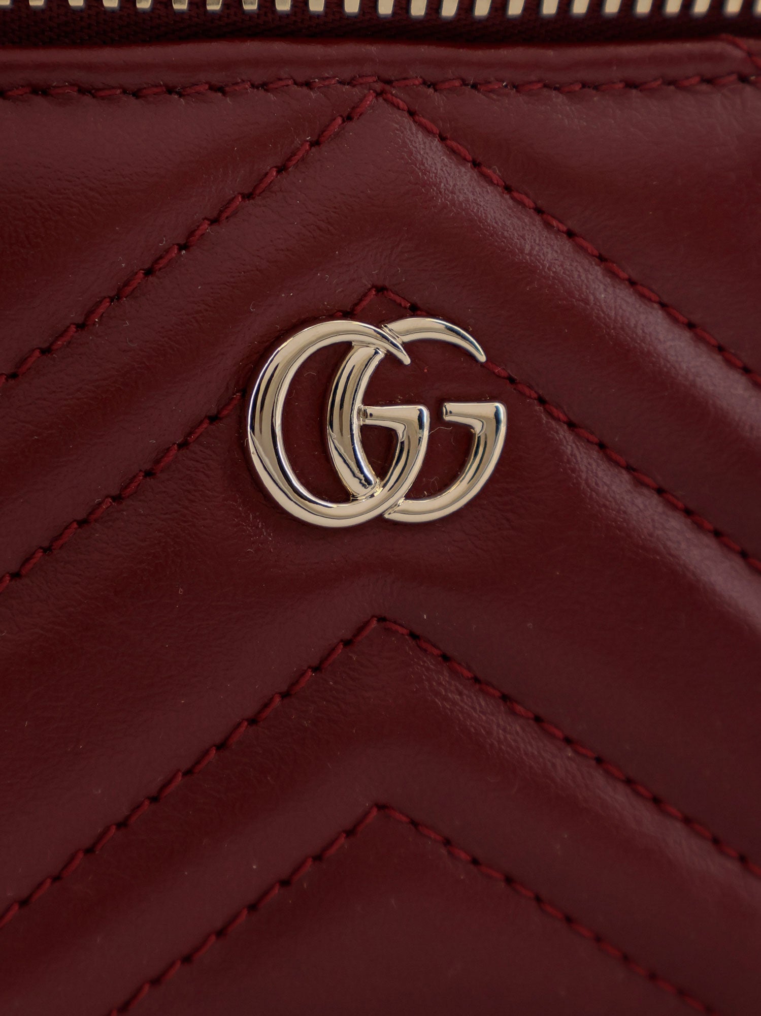 新作☆【GUCCI】ミニGGマーモントレザーバッグ GGマーモント〕スモール ショルダーバッグトープ レザー | GUCCI公式