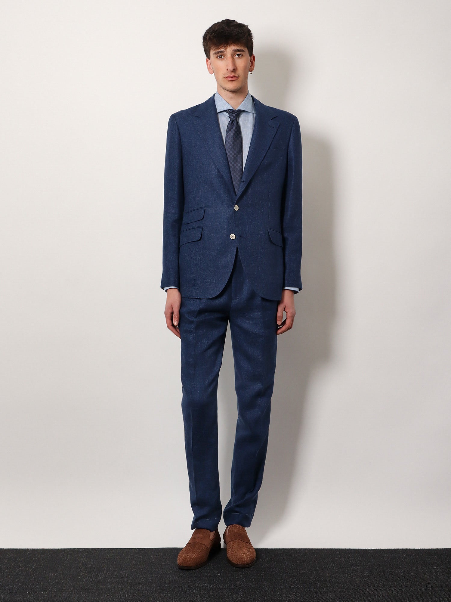 'Linen, wool and silk suit'