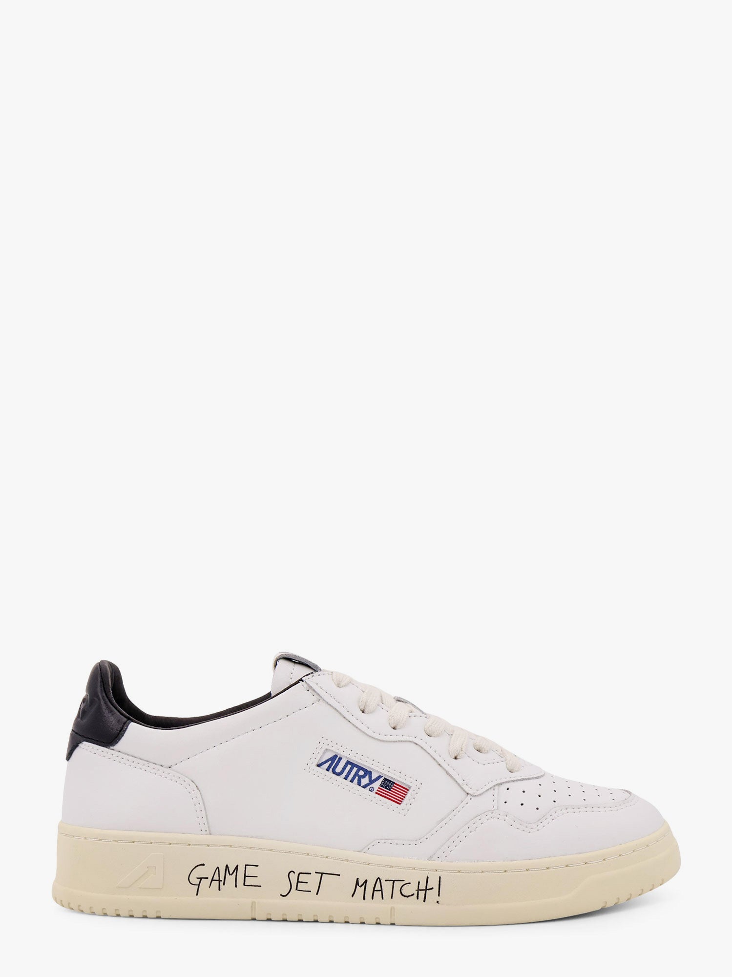MEDALIST LOW レザー スニーカー