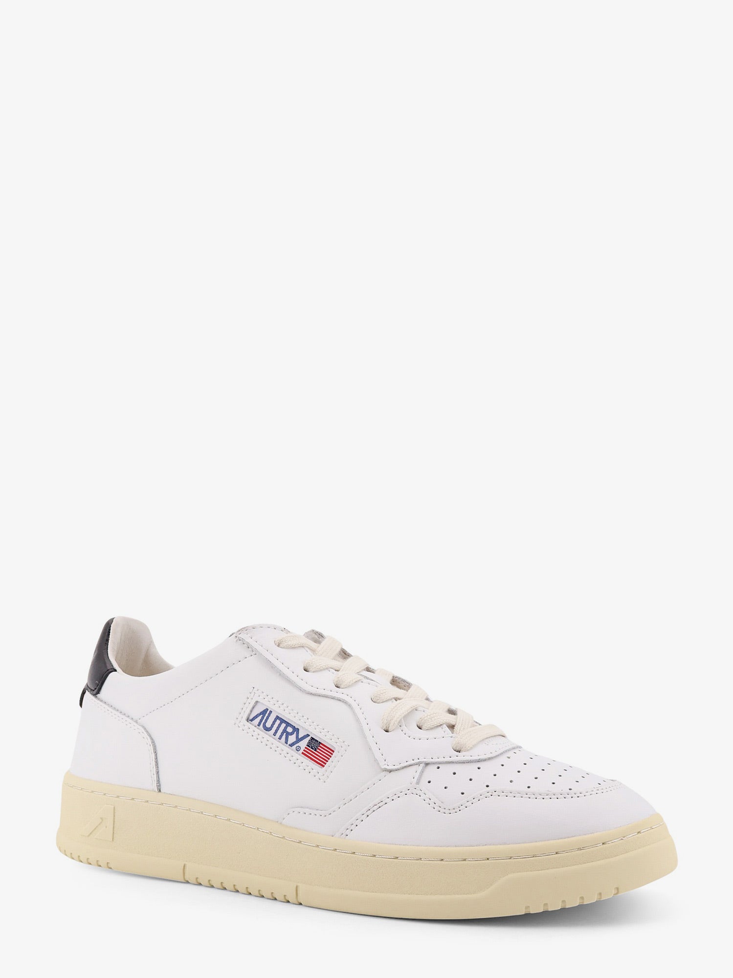 MEDALIST LOW レザー ローカット スニーカー