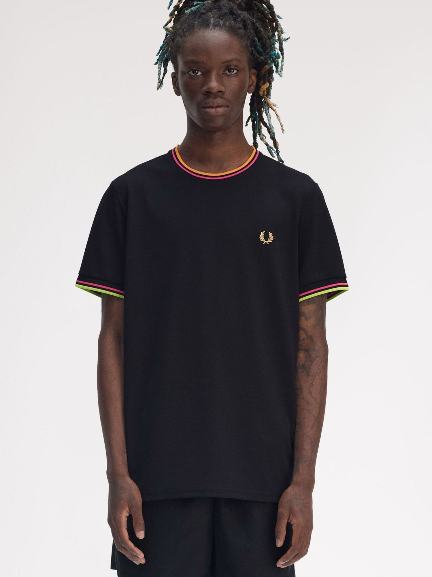 オン コート リサイクル Tシャツ