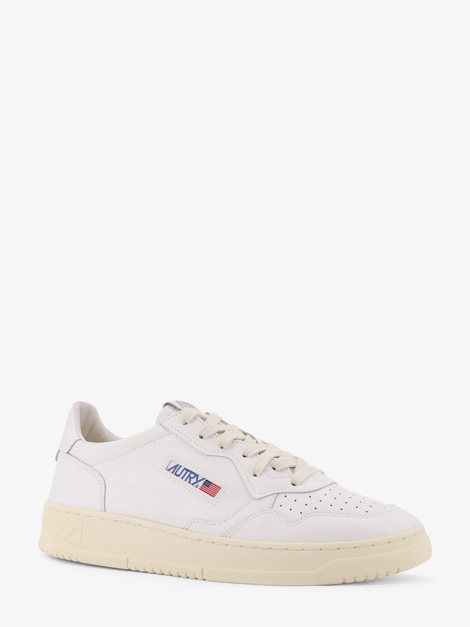 MEDALIST LOW レザー スニーカー
