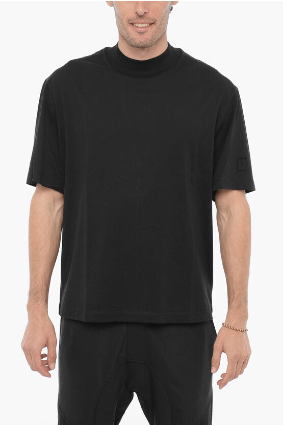スリム フィット クルーネック Tシャツ ウィズ スタッズ