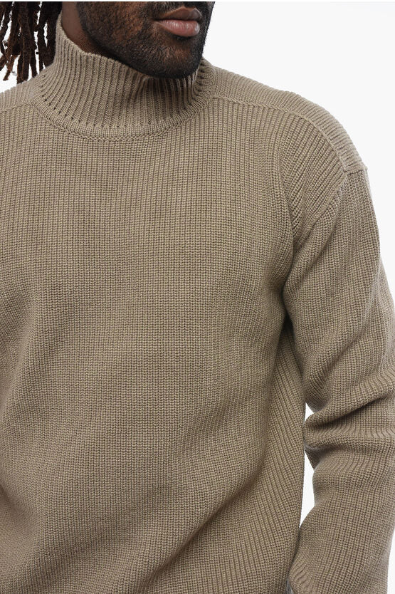 ヴァージン ウール タートルネック セーター
