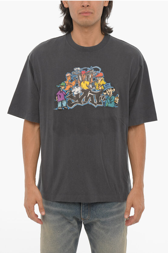 シーズナル クルーネック Tシャツ ウィズ グラフィティ プリント