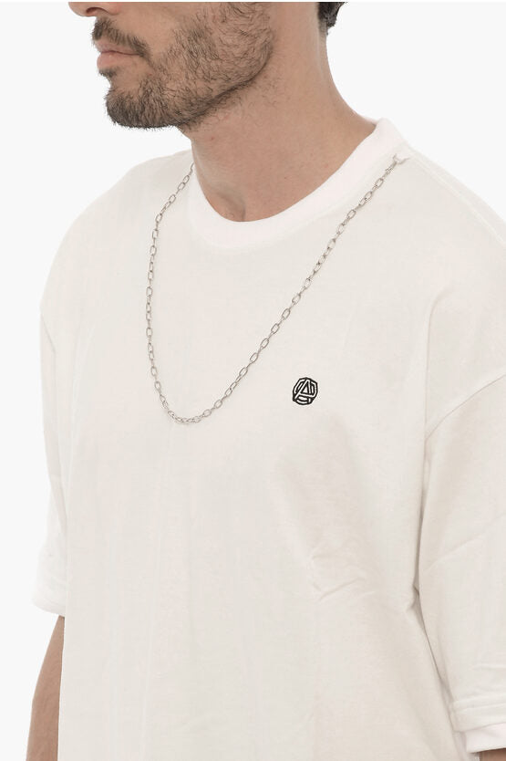 クルーネック Tシャツ ウィズ リムーバブル チェーン アンド ロゴ エンブロイダリー