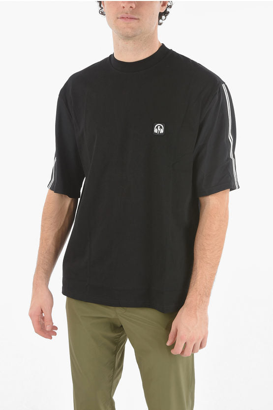 コントラスティング バンド ボルト バーシティ Tシャツ